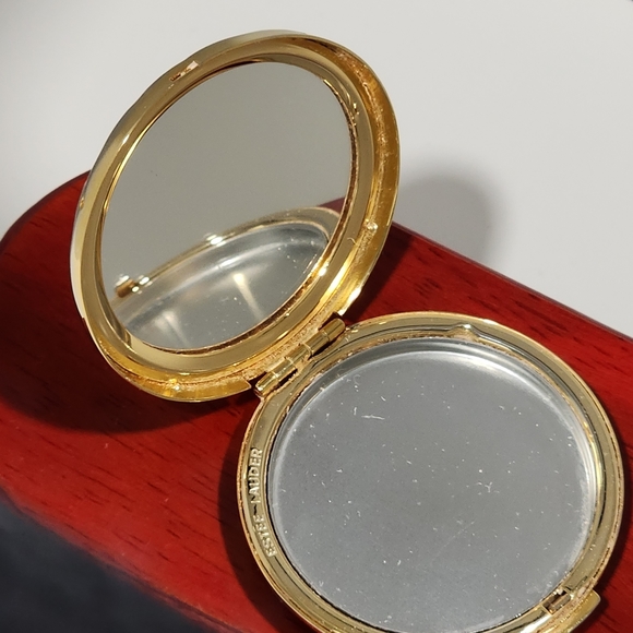 Estee Lauder Lucidity Pressed Powder Compact Gold Alligator Empty VTG Estate - Picture 3 of 11
